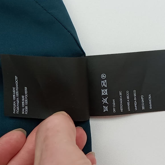 Club Monaco Sinai Dress 100% Silk Size 8 Forest Green Dahlia Pattern Bell Sleeve - Picture 14 of 16